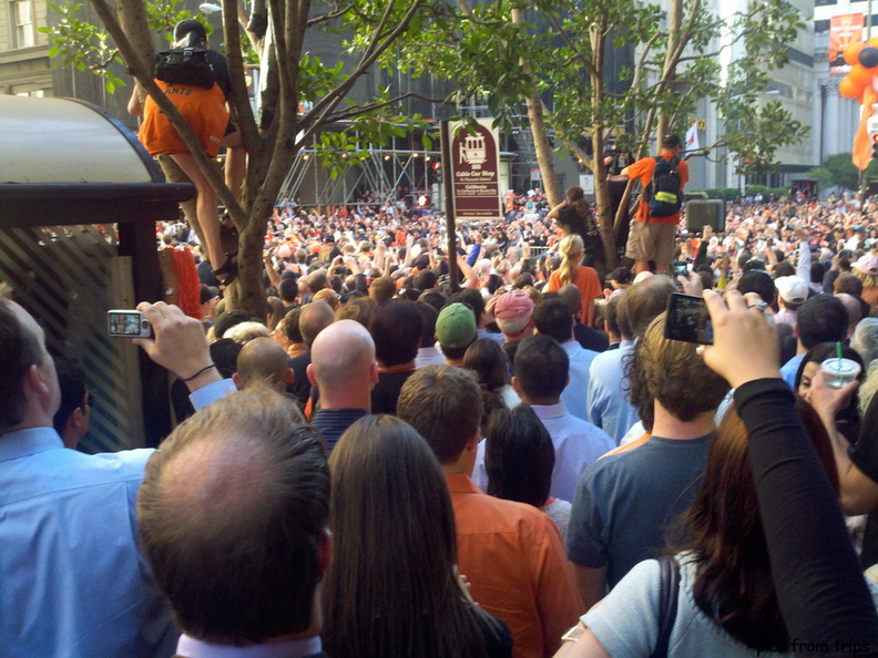 Giants tickertape parade2010d30c088.jpg